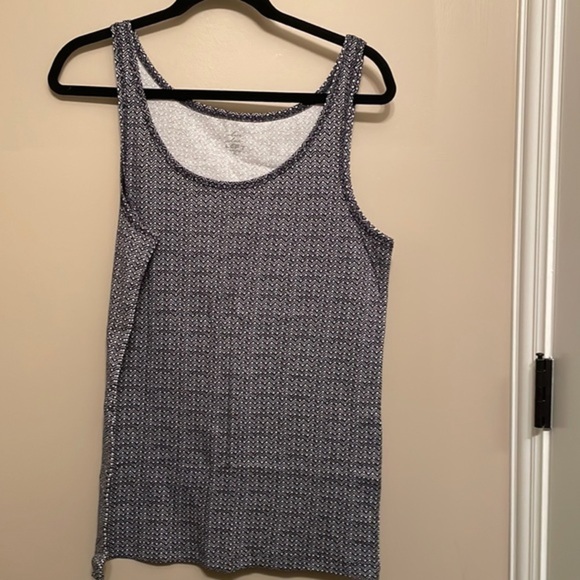 LOFT Tops - EUC LOFT women’s blue and white print tank XL​​